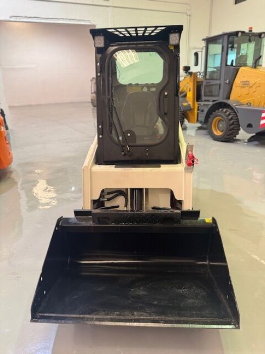 construction-equipment-skid-steer-Lonking-CDM303-Motor-Kubota-1756677055434029857_big-25090100321300631600-rj8gc3h2wxyuaufdhstncn580folfwa5pocaagjj7k